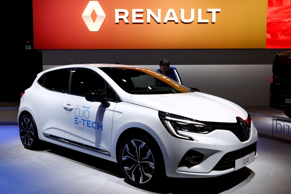 A Renault hybrid car is displayed at the Brussels Motor Show in this file photo from January 2020. The French carmaker is making renewed efforts to gain a foothold in China after signing an agreement with Geely to share resources and technologies and focus on making hybrid vehicles for Asian markets. Photo: Reuters