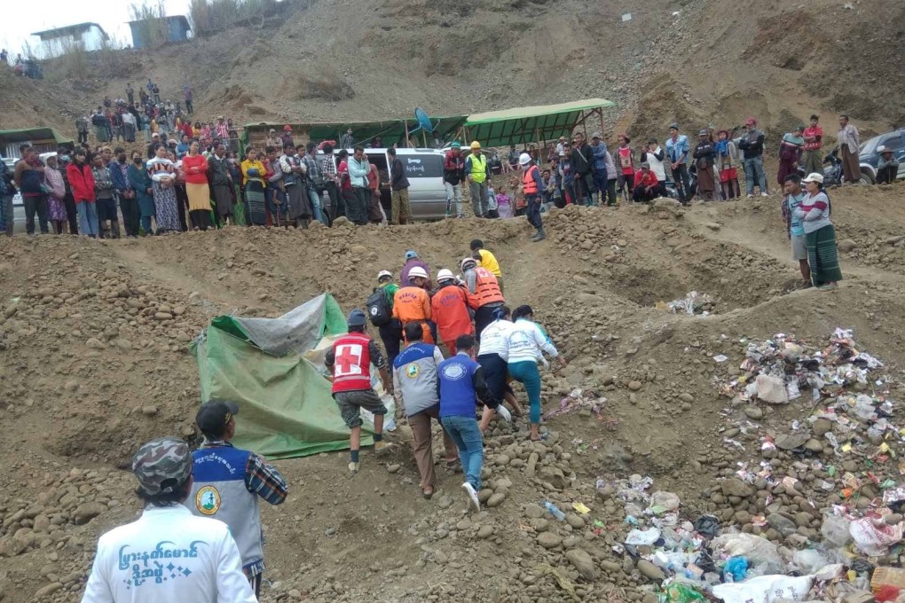 Rescuers are seen after a landslide at a jade mine in the Hpakant area of Kachin State, Myanmar. Photo: Reuters