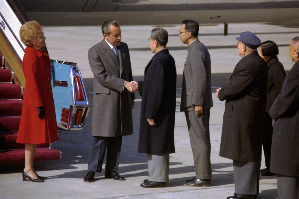 Richard Nixon shakes hands with Zhou Enlai during his trip to Beijing in 1972. Photo: Getty Images