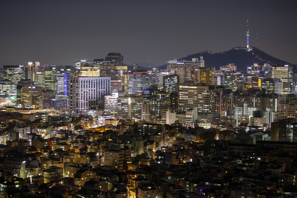 The narrator of Sang Young Park’s bestselling novel Love in the Big City is a young gay man living an unfulfilled life in Seoul (pictured), South Korea. Photo: Xinhua