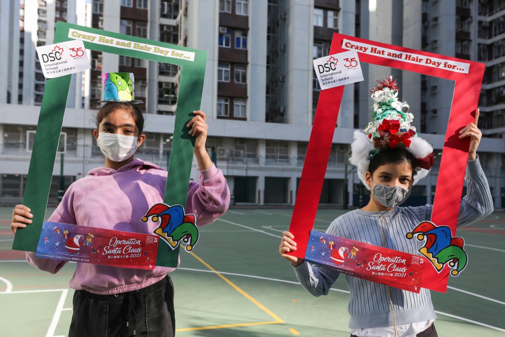 Students host Crazy Hat and Hair Day to raise money for Operation Santa Claus. Photo: Xiaomei Chen