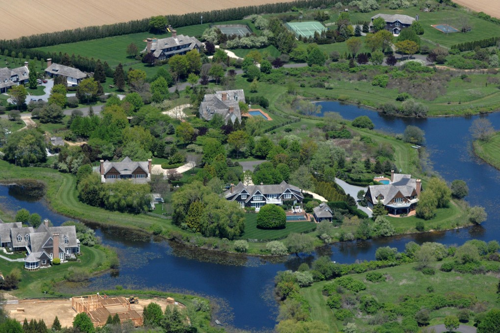 Aerial photograph of homes in the Hamptons on May 22, 2007/ Photo: Bloomberg