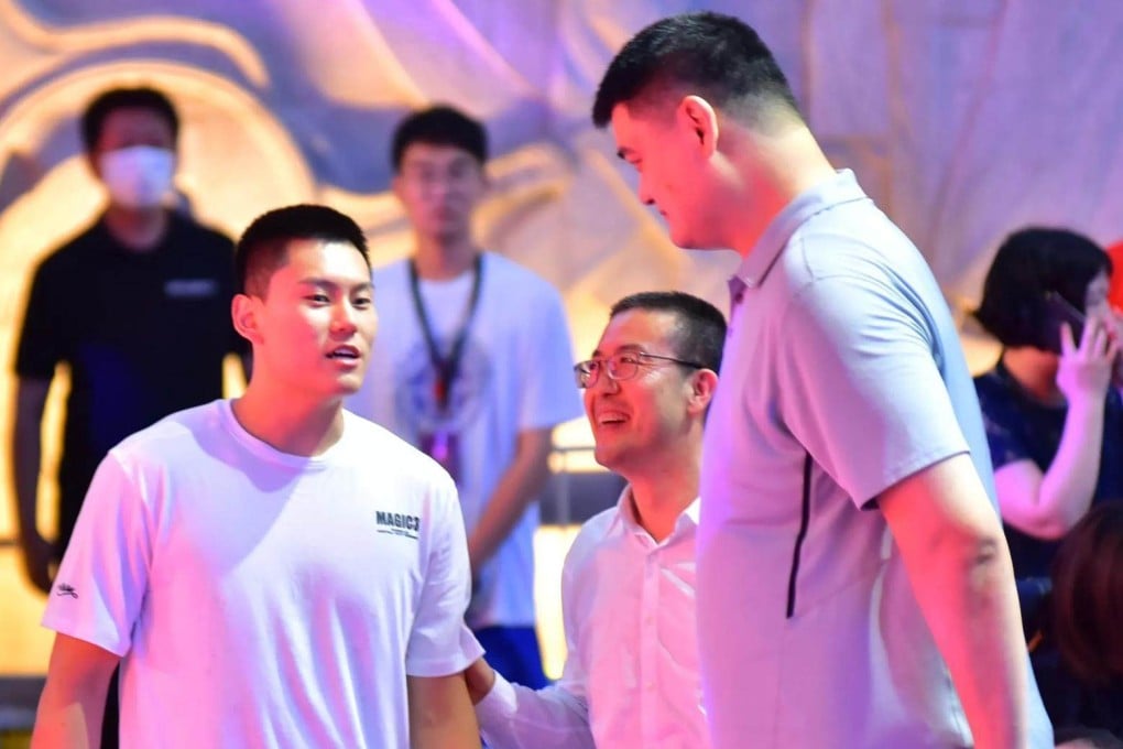 Chinese-Canadian basketball player Ben Li (left) with NBA and CBA legend Yao Ming (right) at a league opening ceremony event in Shanghai. Photo: Handout