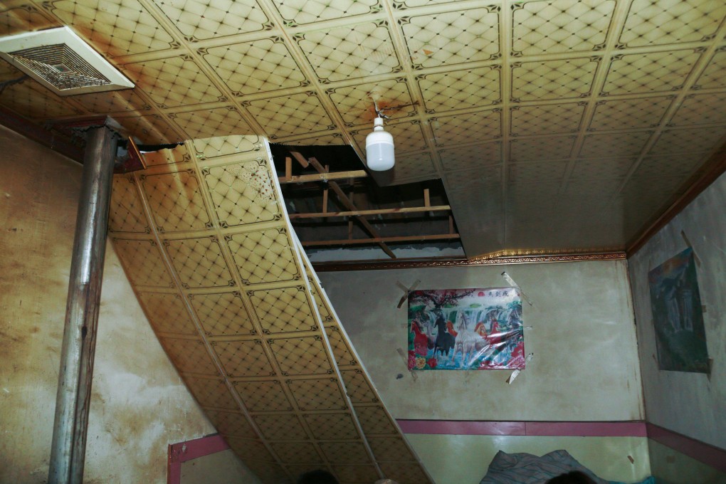 A damaged roof in Menyuan county in Qinghai province. Photo: CNS / AFP