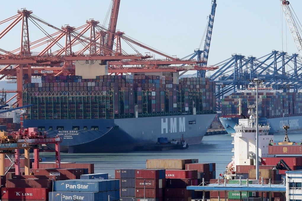 South Korea’s dependence on China for imports of intermediate goods and material parts is too high, according to a major industry association. Photo: EPA-EFE