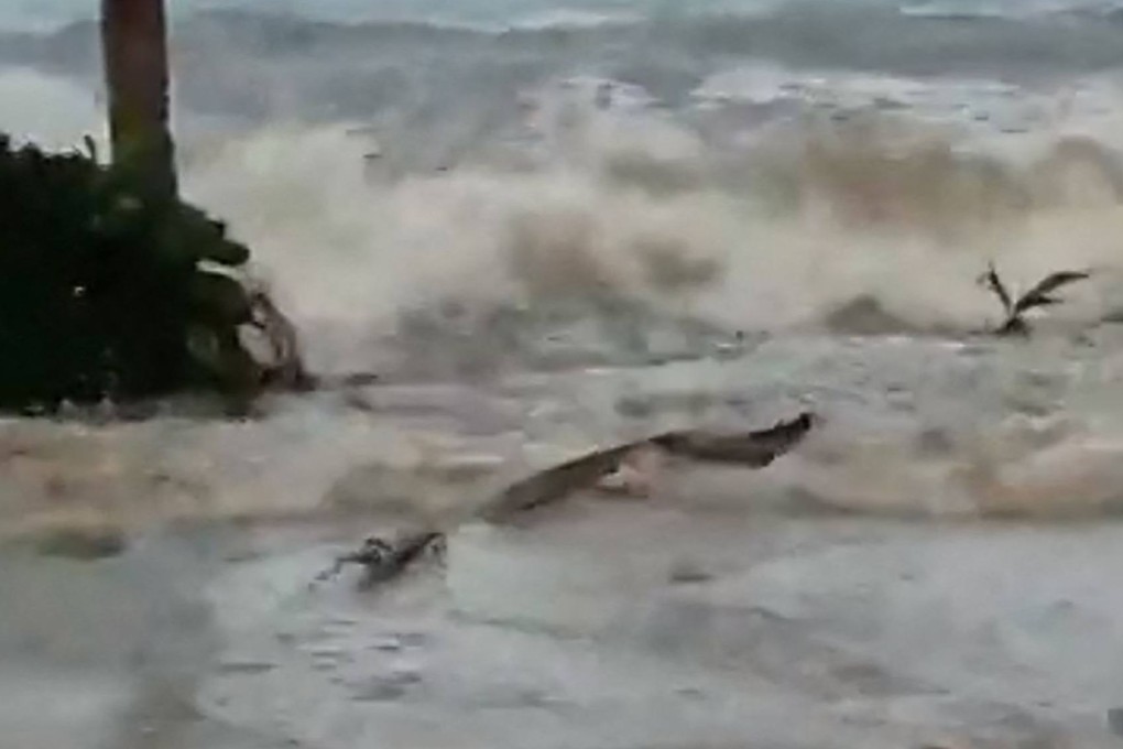 Waves hitting the beach in Suva City, Fiji, after an undersea volcanic eruption in Tonga. Photo: AFP