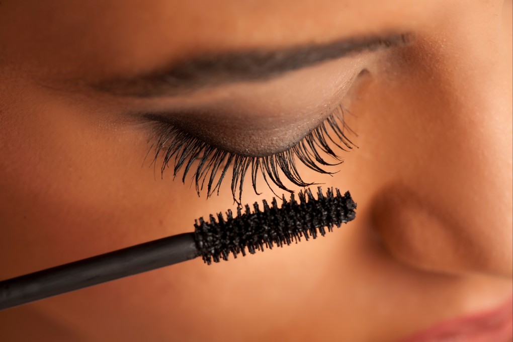 Mascara is a make-up essential, so make sure you use it correctly. Photo: Shutterstock