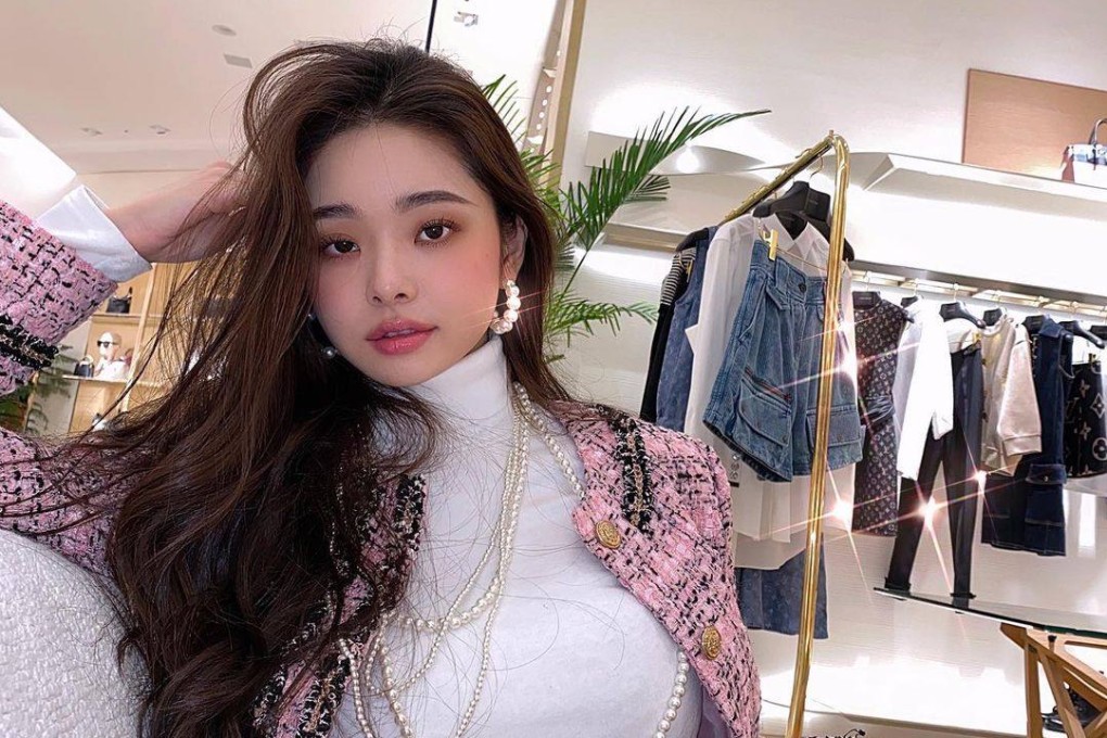 Korean influencer Song Ji-ah. She has apologised on socia media for wearing fake brands on Netflix dating reality show Single’s Inferno and on YouTube. Photo: @dear.zia/Instagram
