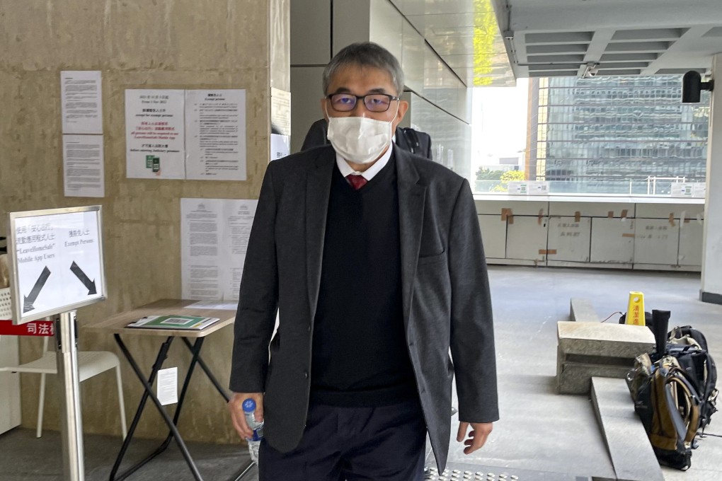 Benjamin Fok leaves the High Court on Thursday after a judge granted him and his relatives another 24 hours for talks aimed at reaching a settlement in their ongoing dispute. Photo: Jasmine Siu