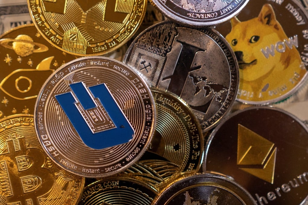 Representations of virtual cryptocurrencies seen in this illustration taken November 28, 2021. Photo: Reuters