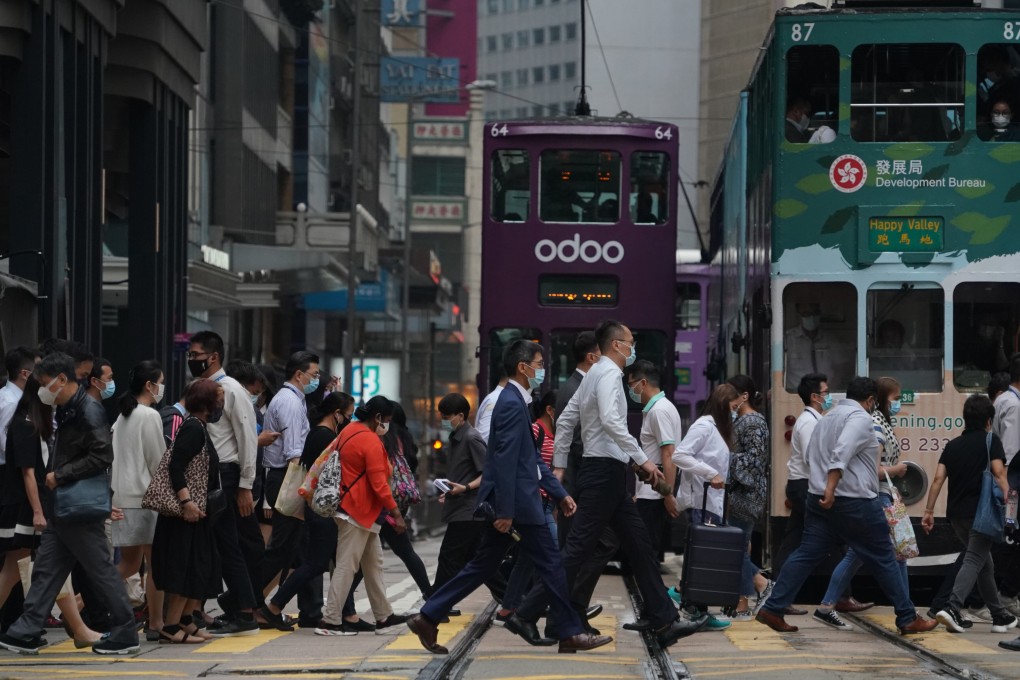 Hong Kong’s banking industry faces a talent shortage as the city’s zero-Covid approach has cut off the supply of skilled expat labour. Photo: Felix Wong