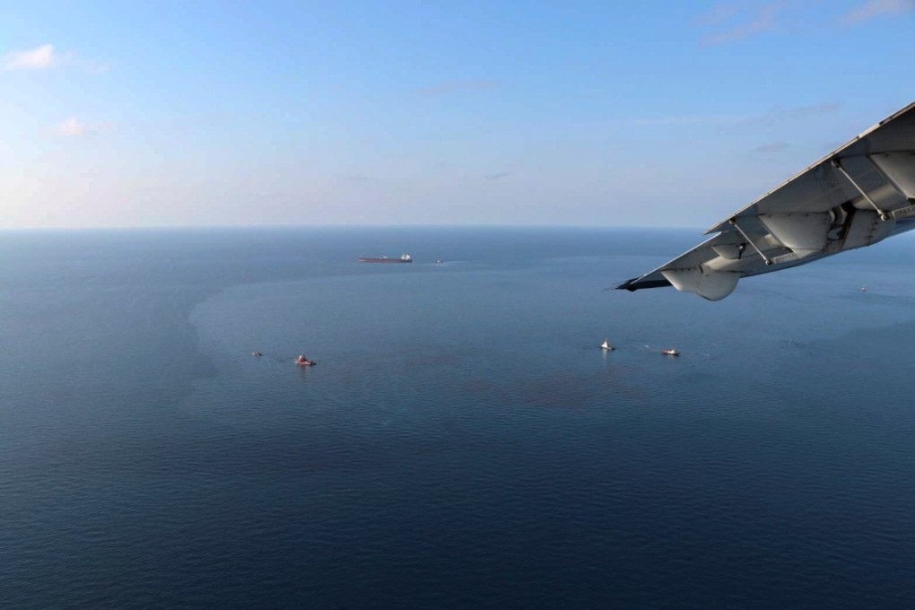 Oil spill leaked from an undersea pipeline belongs to Star Petroleum. Photo: Reuters