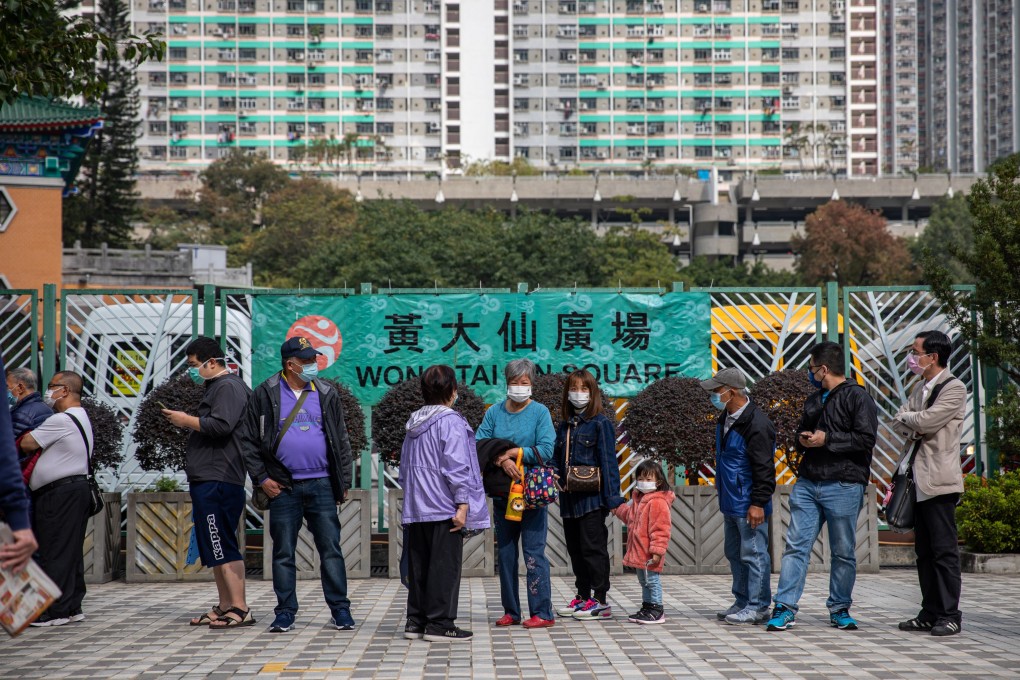 Hongkongers line up to receive the BioNTech Covid-19 vaccine at a mobile vaccination station in Hong Kong on January 7. UN chief António Guterres has declared global vaccinations are the “only way out” of the pandemic. Photo: EPA-EFE