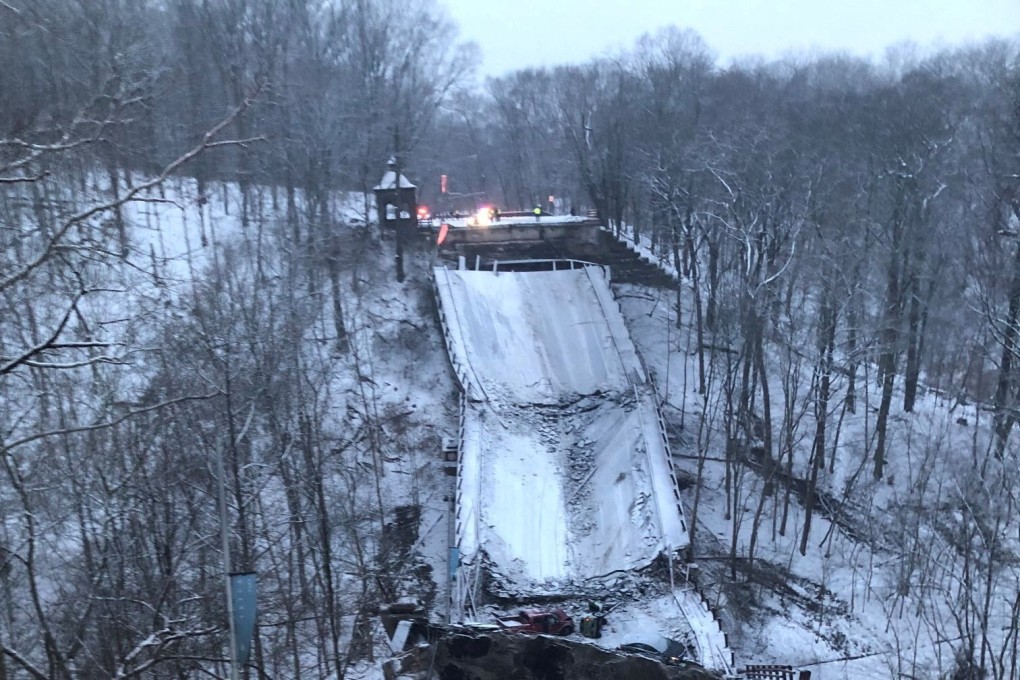 A collapsed bridge in Pittsburgh, US, on Friday. Photo: Twitter
