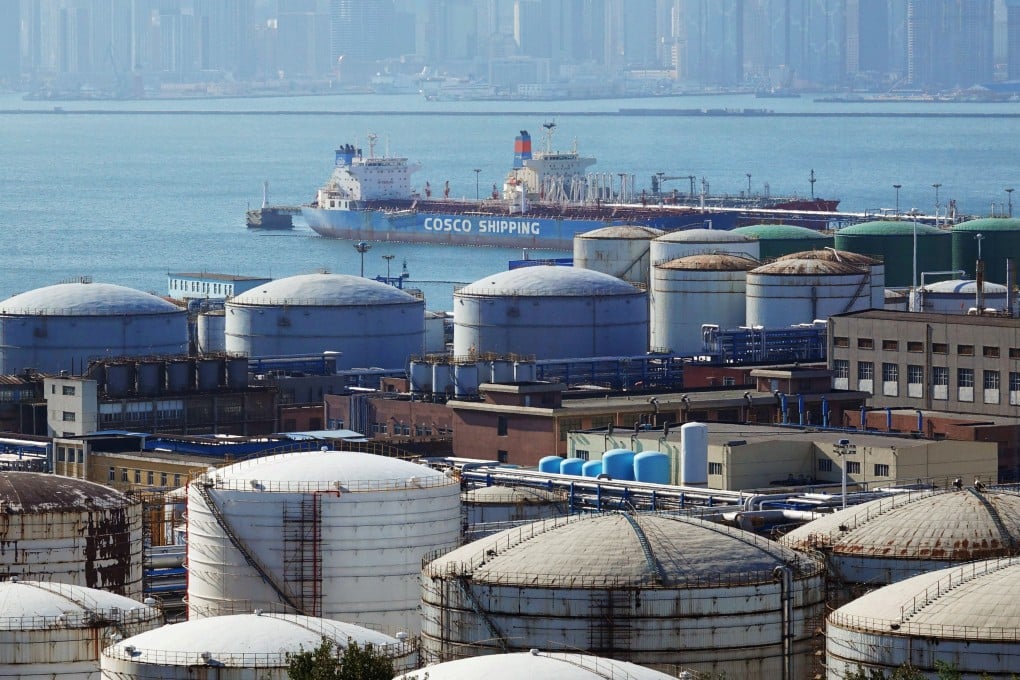 Robust demand from China, which accounts for a tenth of the global crude trade, would help underpin global oil prices, keeping supplies tight amid forecasts for a jump in crude prices or more. Photo: Reuters