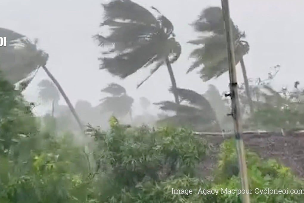Trees sway in strong winds as cyclone Batsirai hits Mananjary, Madagascar on February 5. Photo: Cycloneoi.com via Reuters