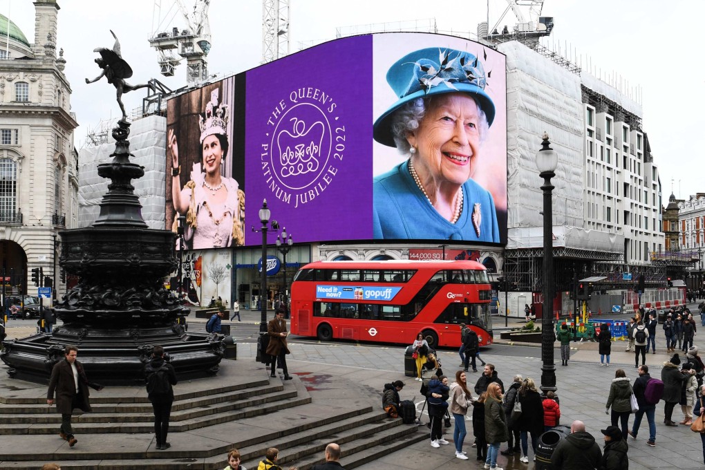 Images of Britain’s Queen Elizabeth are displayed in London on February 6 to mark the start of this year’s Platinum Jubilee celebrations. Photo: AFP