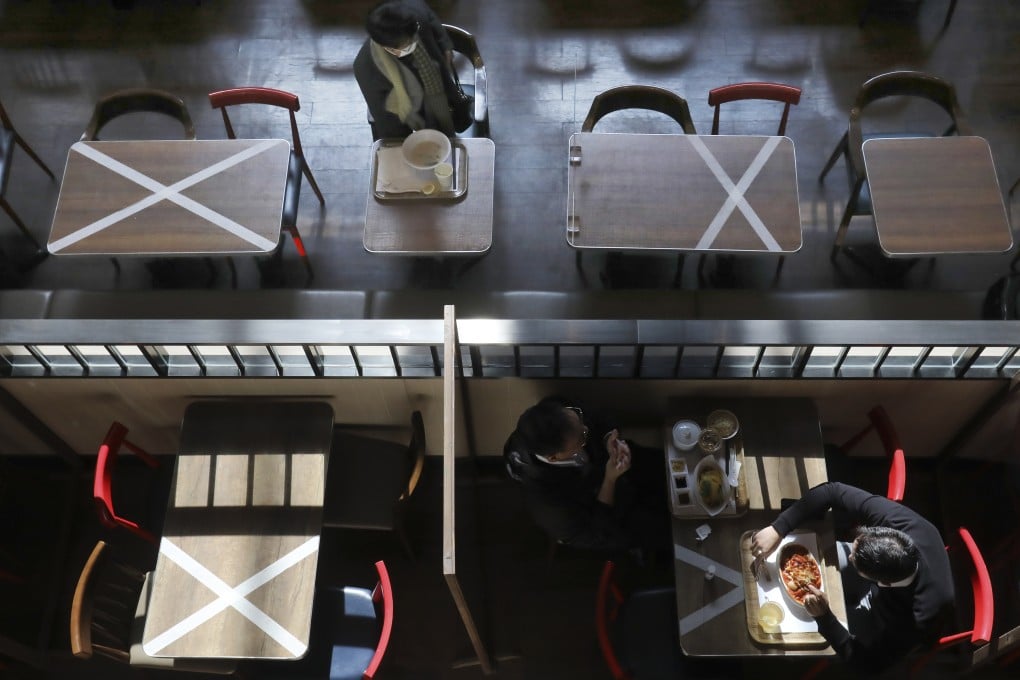 Rules for dining in will be tightened in Hong Kong from Thursday. Photo: K. Y. Cheng