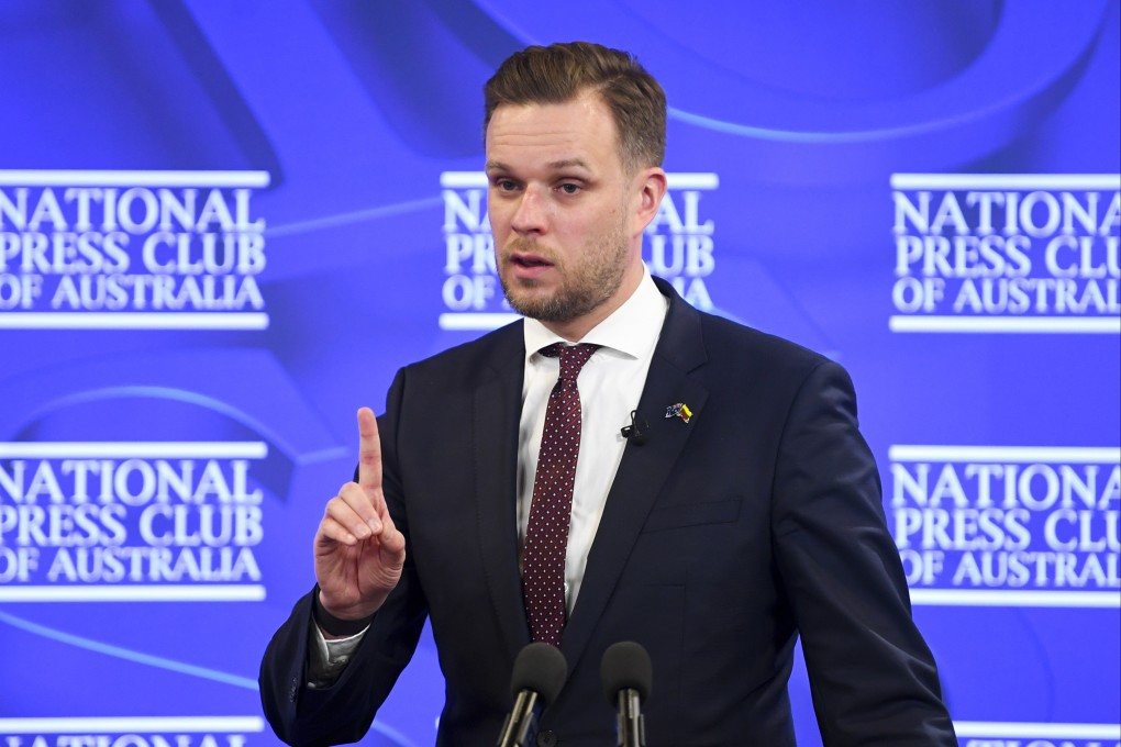 Lithuanian Foreign Affairs Minister Gabrielius Landsbergis addresses the National Press Club in Canberra on February 10, 2022. Photo: EPA-EFE
