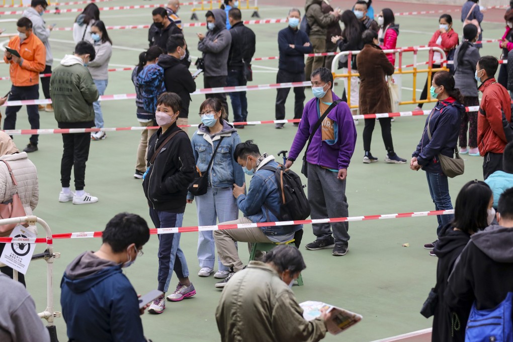 Some online entrepreneurs are trying to turn long waits for Covid-19 tests into quick cash. Photo: Xiaomei Chen