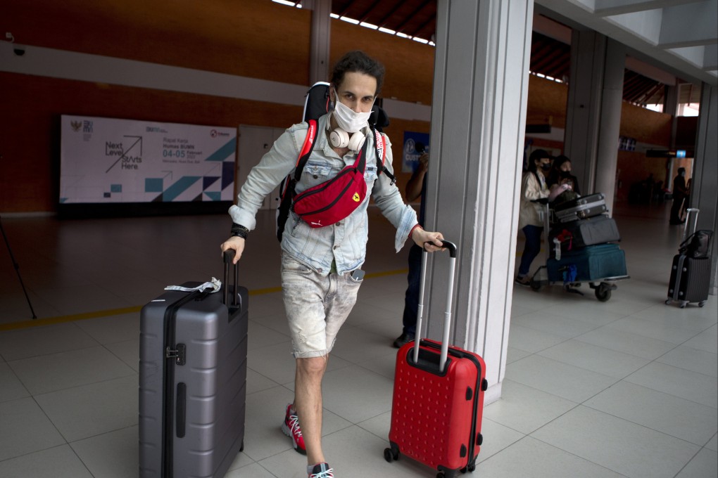 Indonesia is opening the resort island of Bali to foreign travelers from all countries, as international flights resumed for the first time in two years earlier this month — but mandatory quarantines remain in place for all visitors. Photo: AP