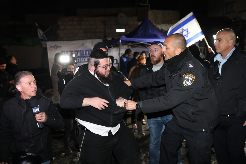Police arrested Jewish protesters in the Sheikh Jarrah neighbourhood in East Jerusalem on February 13. Photo: EPA-EFE