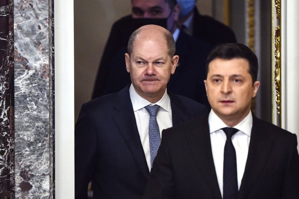 German Chancellor Olaf Scholz (L) and Ukrainian President Volodymyr Zelensky in Kyiv on Monday. Scholz arrived in Ukraine for crisis talks with Zelensky ahead of a scheduled visit to Moscow on Tuesday to head off what Berlin said was the “very critical” threat of a Russian invasion of Ukraine. Photo: AFP