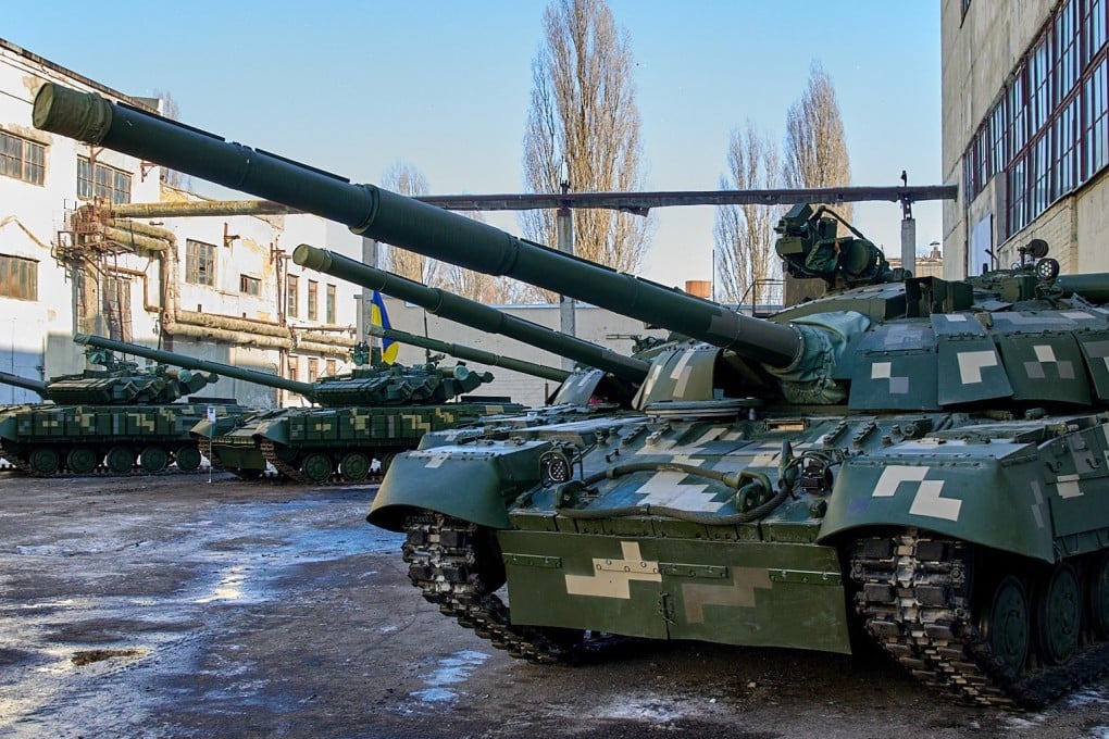 Ukrainian tanks sit at a factory in the eastern city of Kharkiv on February 15. Competing interpretations of the Ukraine crisis and its driving factors are adding to the split between the United States and Russia. Photo: EPA-EFE