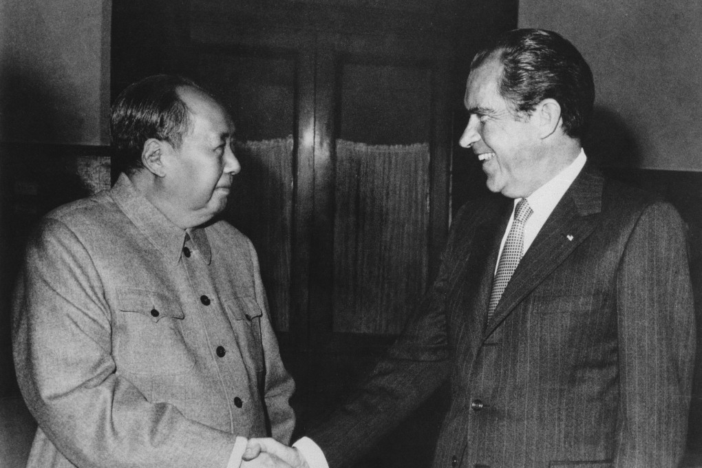 Mao Zedong and Richard Nixon shake hands in Beijing in 1972. Photo: AP