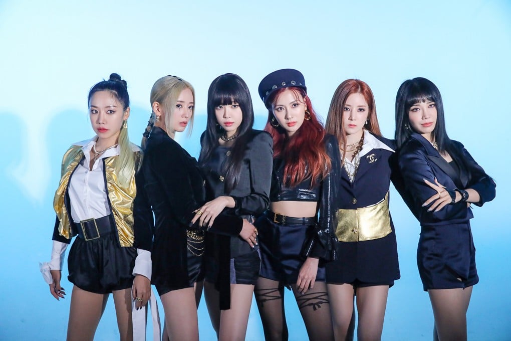 K-pop girl group Apink released their new song Dilemma, the lead song of their 10th anniversary album Horn, on February 14.