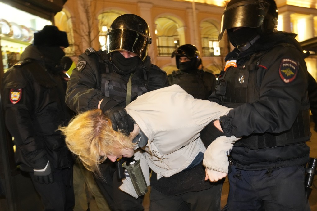 Police detain a demonstrator during an action against Russia’s attack on Ukraine in St Petersburg, Russia on February 26. Photo: AP