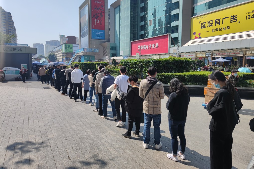 Residents queue for Covid-19 tests in Shenzhen on the weekend. Photo: Getty Images