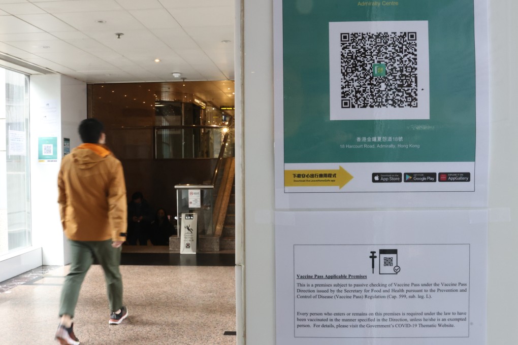 Health officials say app no longer sends notifications to those who have visited restaurants with confirmed Covid-19 cases. Photo: K. Y. Cheng