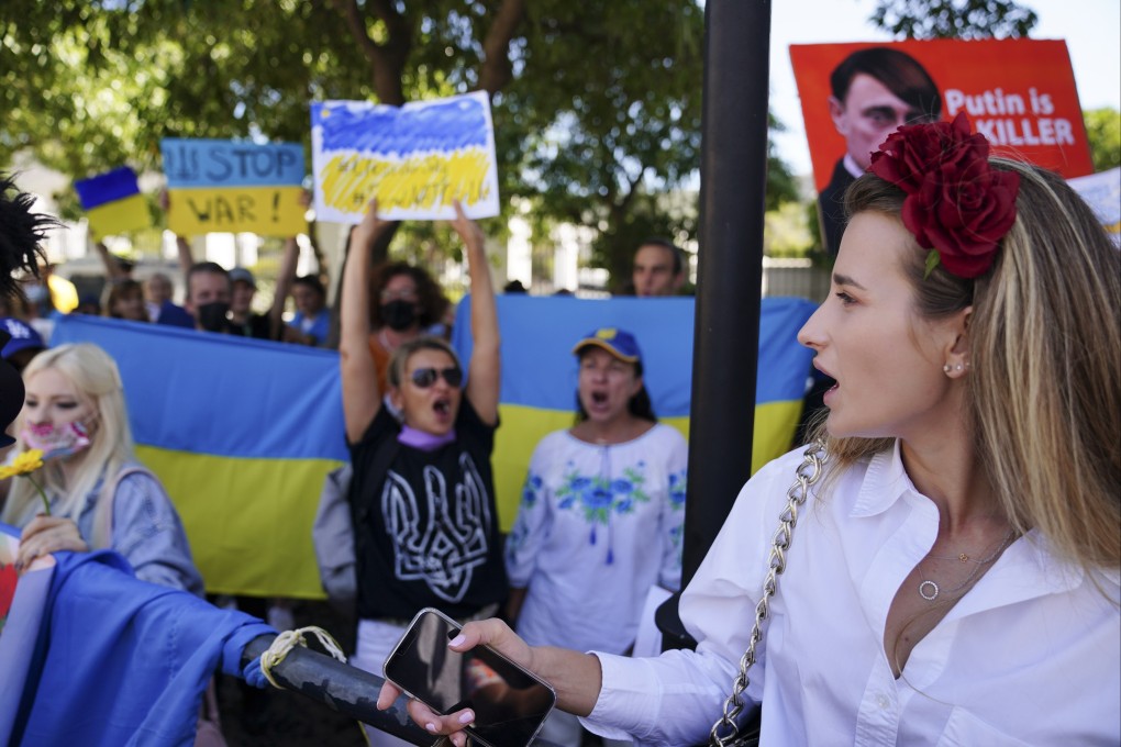 Chinese tech firms face a dilemma when it comes to implementing sanctions on Russia over its Ukraine invasion. Photo: EPA-EFE