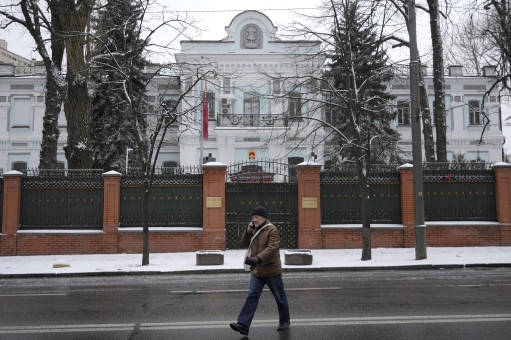 China’s embassy in Kyiv says it’s receiving over 1,000 calls a day from Chinese nationals wanting to leave Ukraine. Photo: AP