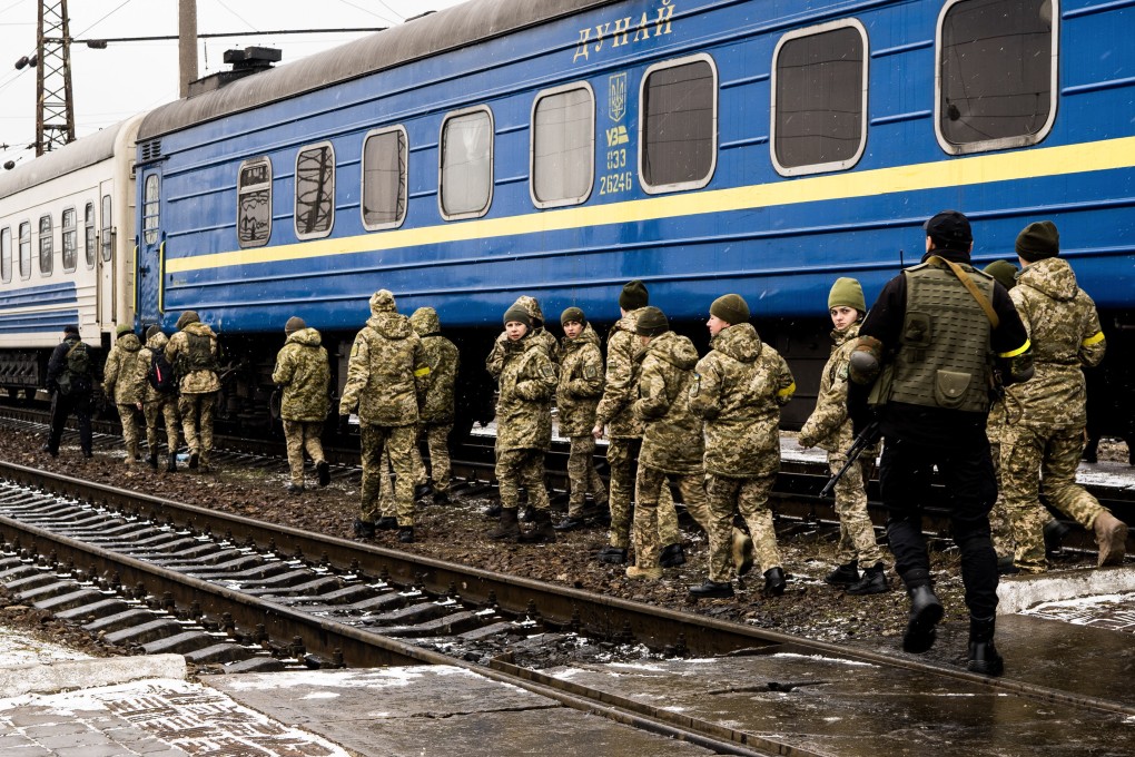 Ukrainian soldiers ready to reach the front line in Lviv. Photo: SOPA Images via ZUMA Press Wire/dpa