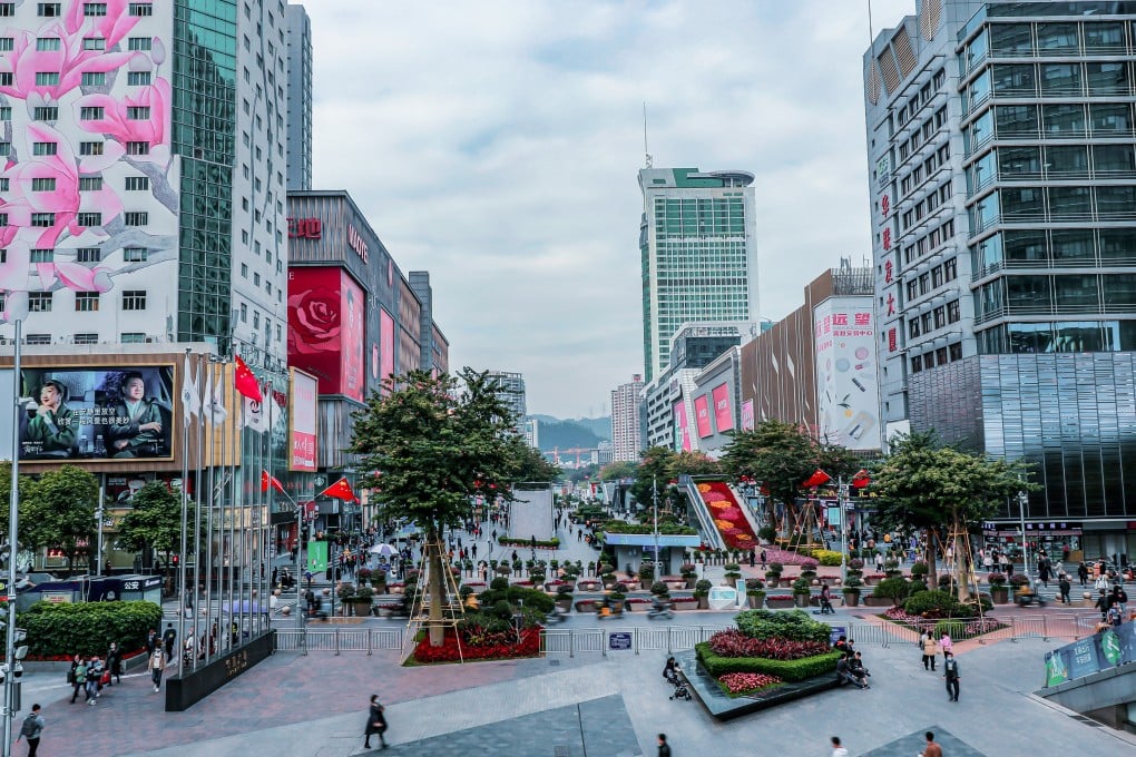 Huanqiangbei will remain closed for “at least three more days” this week, according to a notice by the electronics retail area’s community on March 7, 2022. Photo: Shutterstock