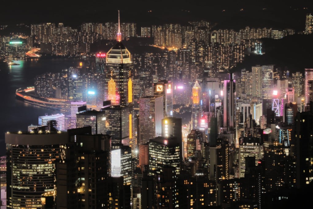 General view of Hong Kong Island and Kowloon from the Peak. Photo: Felix Wong