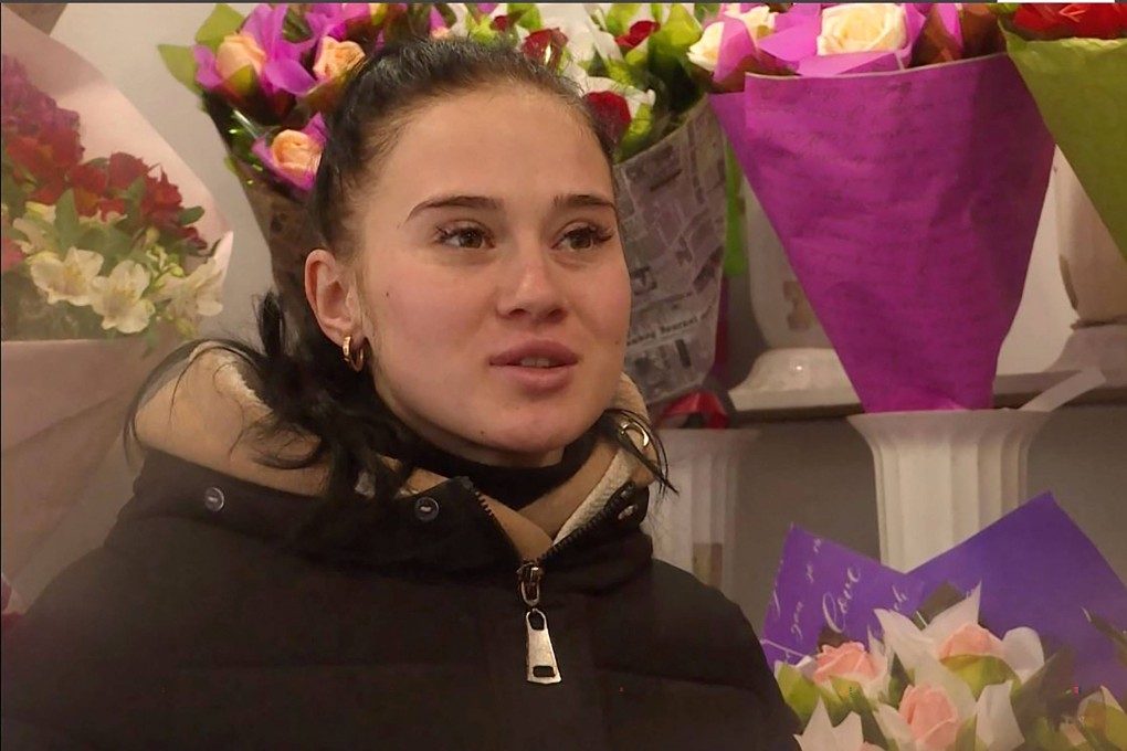 Florist Angela Kalisnik in her shop in the deserted town of Mykolaïv, a few kilometres from Ukraine’s front line. Photo: AFP