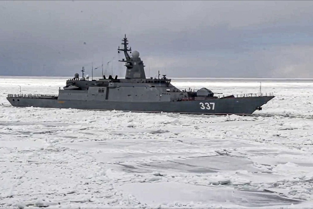 A Russian warship passes through ice fields in La Perouse Strait from the Sea of Japan to the Sea of Okhotsk. The Russian military has launched a series of drills amid tensions with the West over Ukraine. Photo: Russian Defense Ministry Press Service via AP
