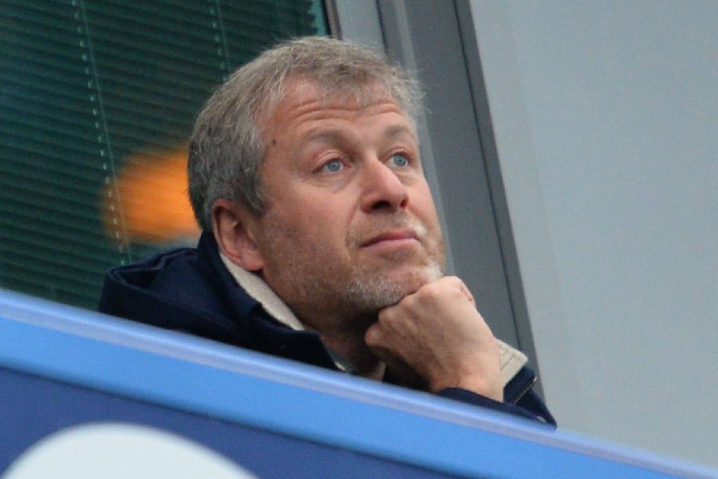Roman Abramovich is seen in 2016 watching the FA cup fifth round football match between his team, Chelsea, and Manchester City at Stamford Bridge in London. Photo: AFP