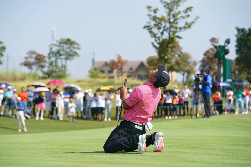 Motin Yeung falls to this knees after claiming the Zhuzhou Classic in 2019. Photo: PGA Tour Series-China / Zhuang Liu