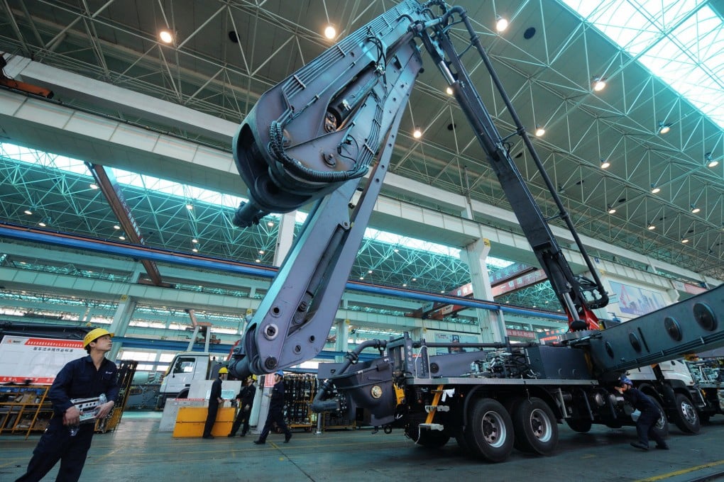An assembly lineat the factory of Sany Heavy Industry in central Hunan’s provincial capital of Changsha on April 20, 2011. Photo: Xinhua