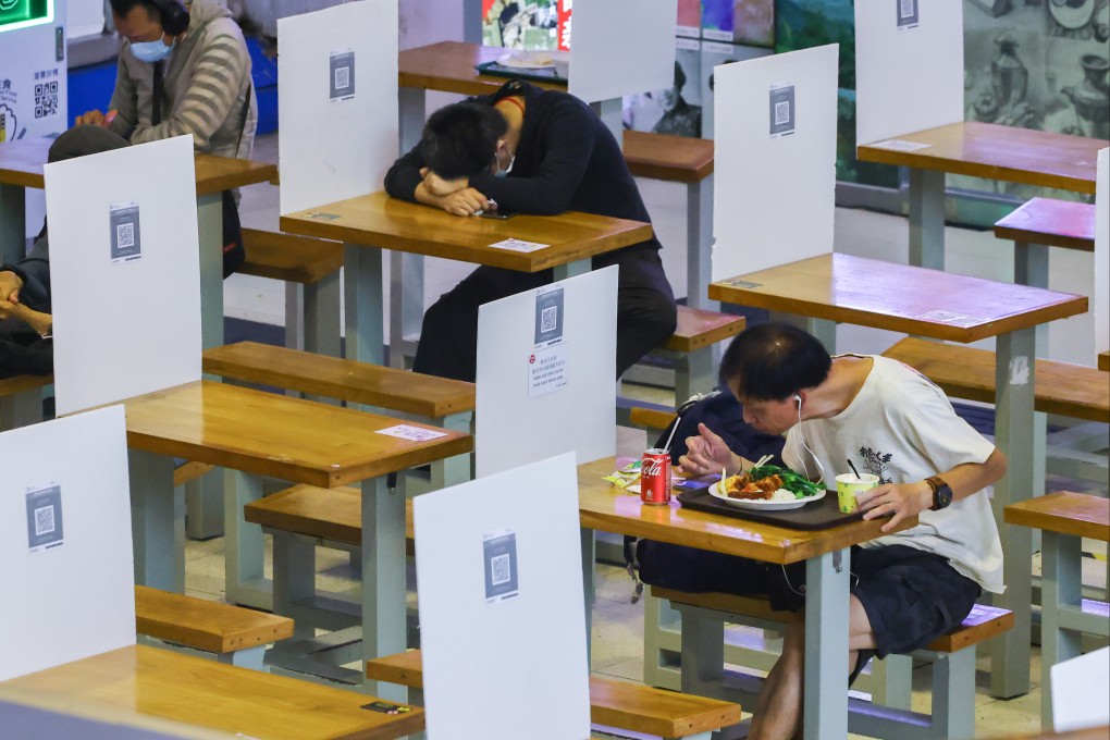Restaurant representatives have called on the government to move faster in lifting strict social-distancing rules. Photo: Dickson Lee