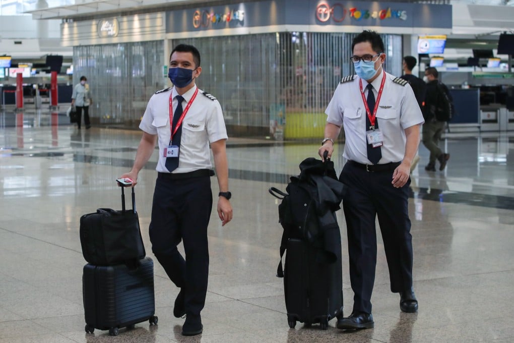 Cathay Pacific will relaunch its cadet pilot training programme to recruit local talent. Photo: Edmond So