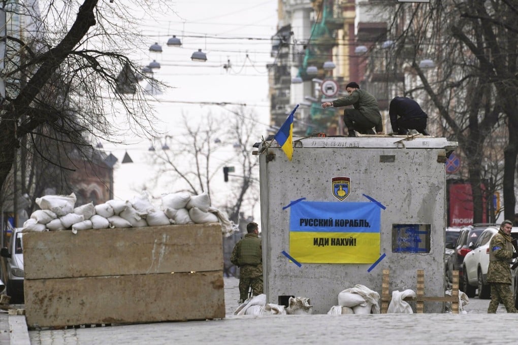 A makeshift checkpoint set up in Kyiv amid Russia’s invasion of Ukraine, seen on March 31. Photo: Kyodo