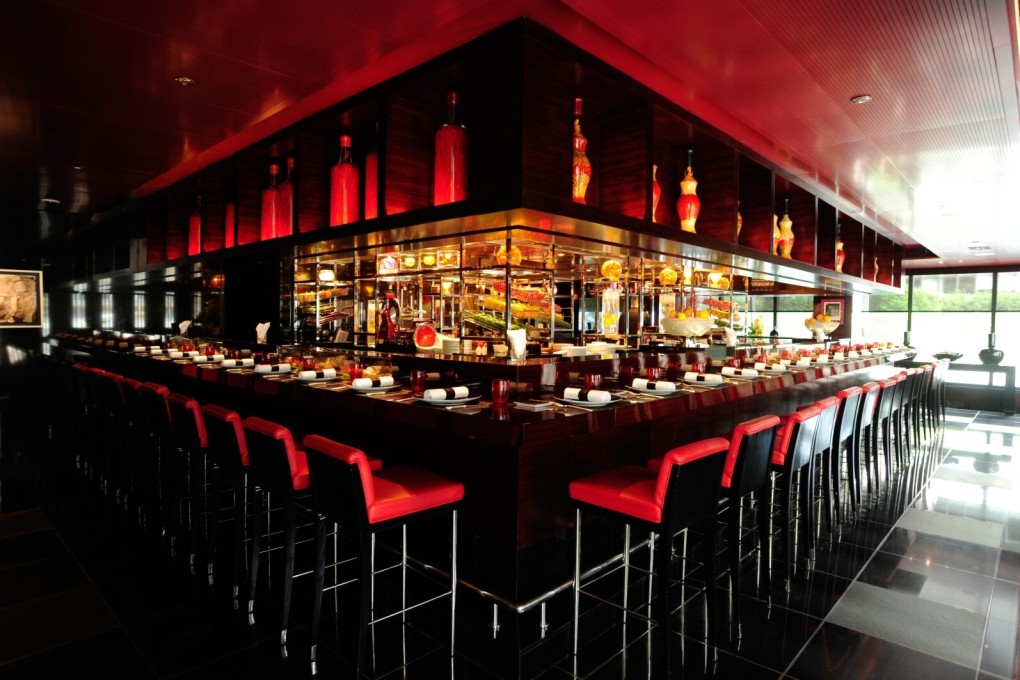 The interior of L’Atelier de Joël Robuchon in Central. Photo: L’Atelier de Joël Robuchon