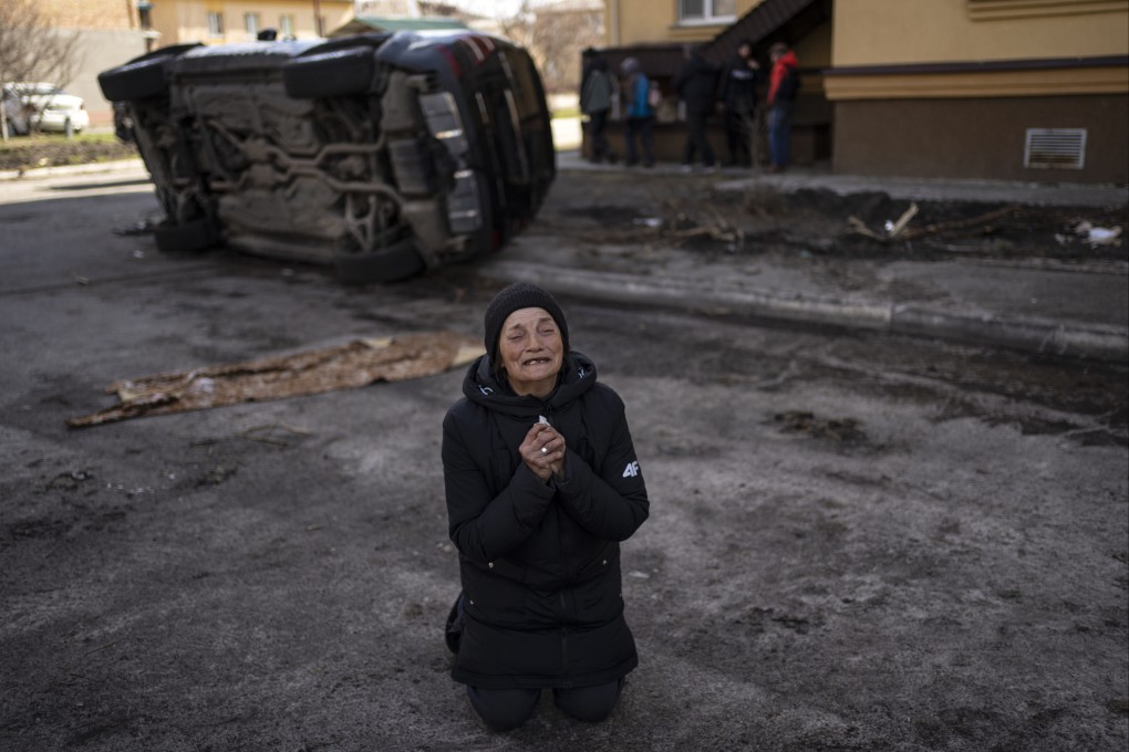 Tanya Nedashkivs’ka, 57, mourns the death of her husband, killed in Bucha, on the outskirts of Kyiv, Ukraine, on April 4. Photo: AP