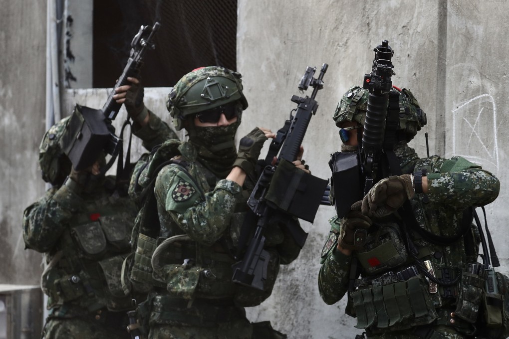 An urban warfare drill by the Taiwanese military simulates a response during an enemy attack. Photo: EPA-EFE