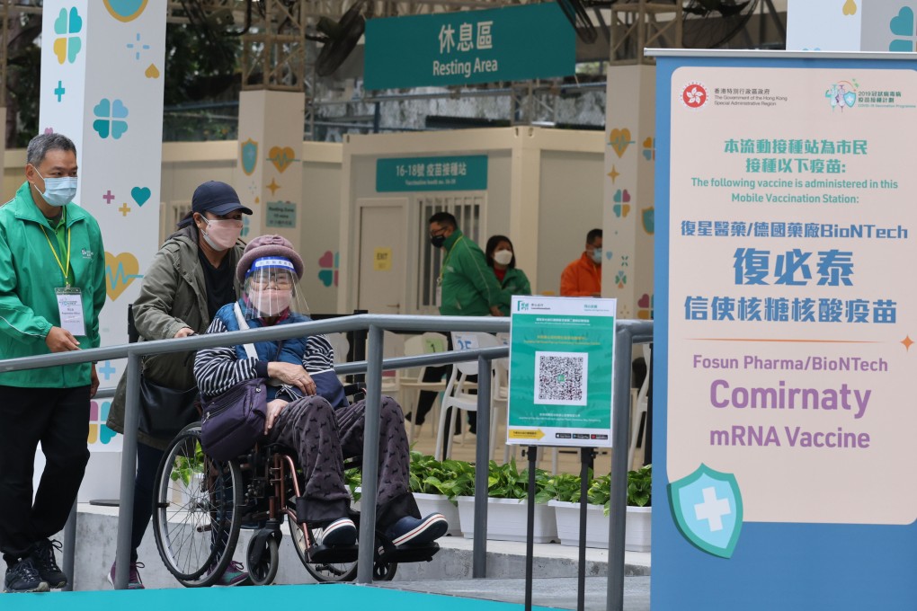 As of Friday, only 52 per cent of those aged 60 or above in Hong Kong had received two doses of the BioNTech vaccine or three doses of the Sinovac one. Photo: Nora Tam